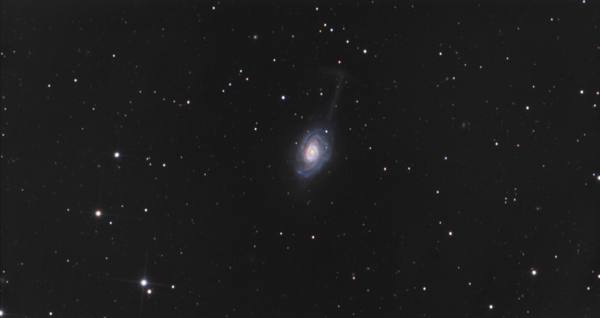 Galaxie, astrophoto, zwo asi 485, skywatcher, télescope, Haute-Savoie, France, astronomie, galaxie de l'ombrelle, ngc 4651